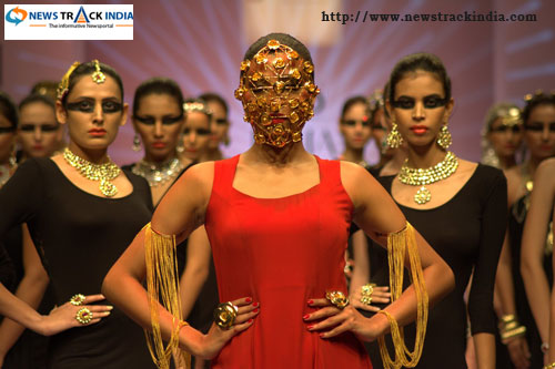 Akassh K Aggarwal Collection at India Runway Week