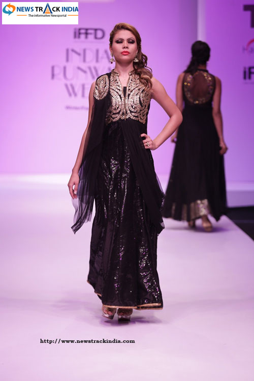 Rosy Ahluwalia and KAvita Gogna Collection at India Runway Week 2014 